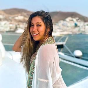 Meet your Posher, Sara